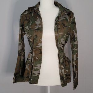 Love Tree Camo Jacket-Women Small